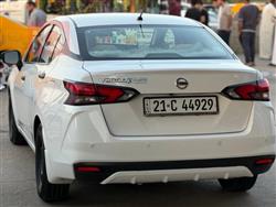 نيسان فيرسا